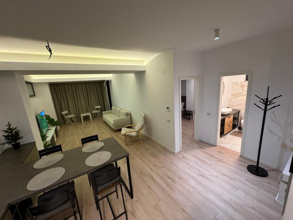 Warm Appartamento Bucarest